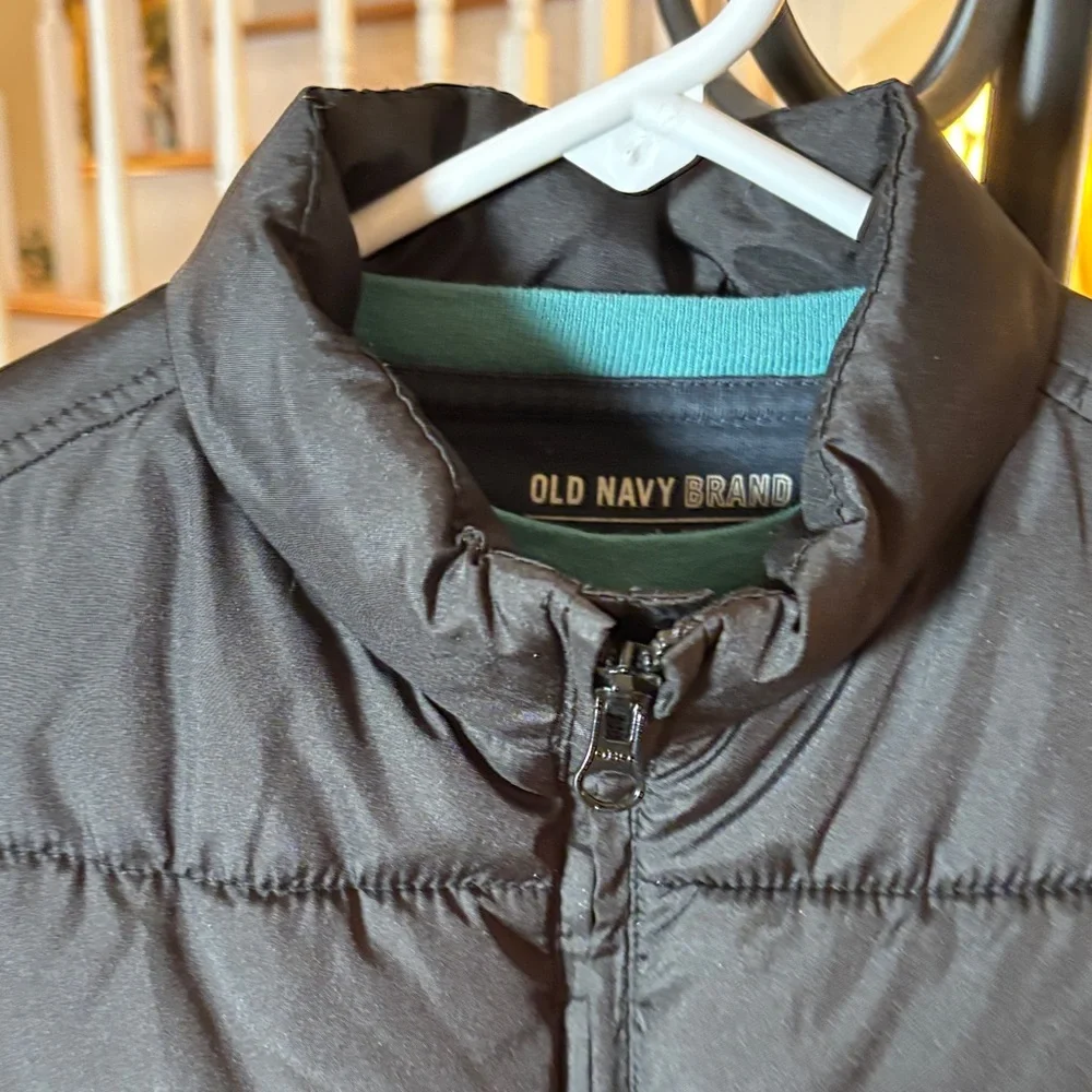 Old Navy Black Puffer‎ Vest AND Graphic Tee~Sz 5